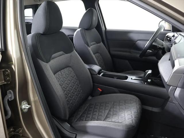 2025 Nissan Kicks SV FWD