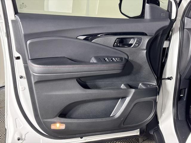 2025 Honda Passport AWD Black