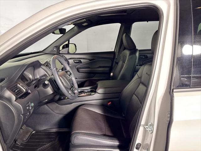 2025 Honda Passport AWD Black