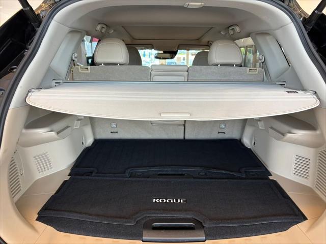 2017 Nissan Rogue SL