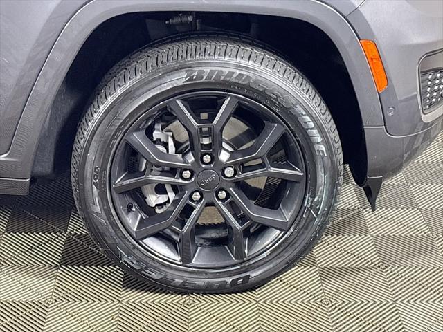 2023 Jeep Grand Cherokee 30th Anniversary