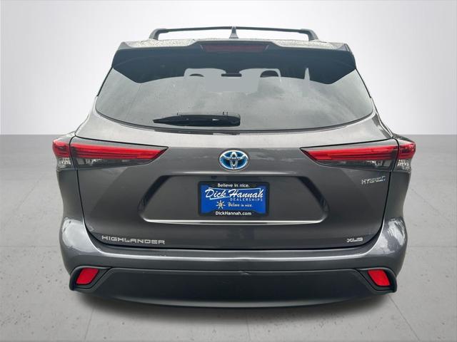 2022 Toyota Highlander Hybrid XLE