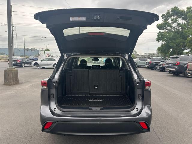 2022 Toyota Highlander Hybrid XLE