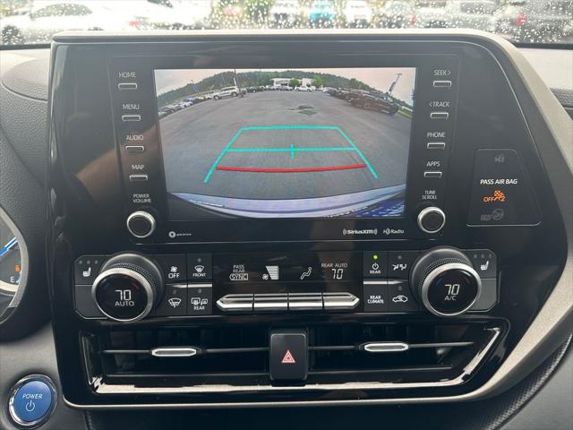 2022 Toyota Highlander Hybrid XLE