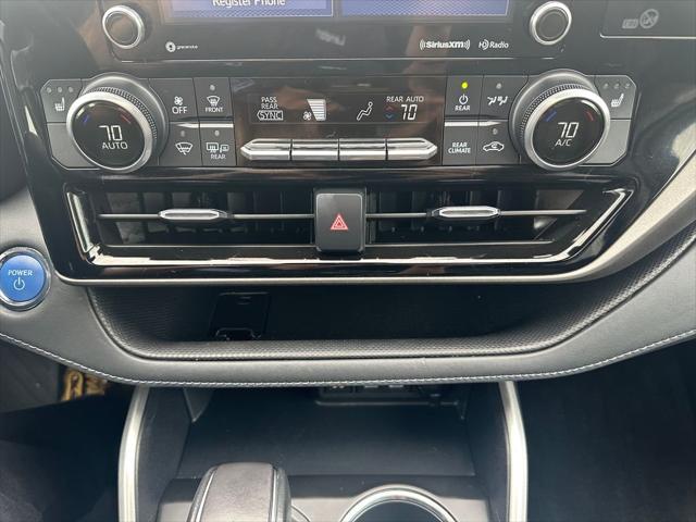 2022 Toyota Highlander Hybrid XLE