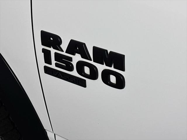 2023 Ram 1500 Classic Warlock Quad Cab 4x4 6'4" Box
