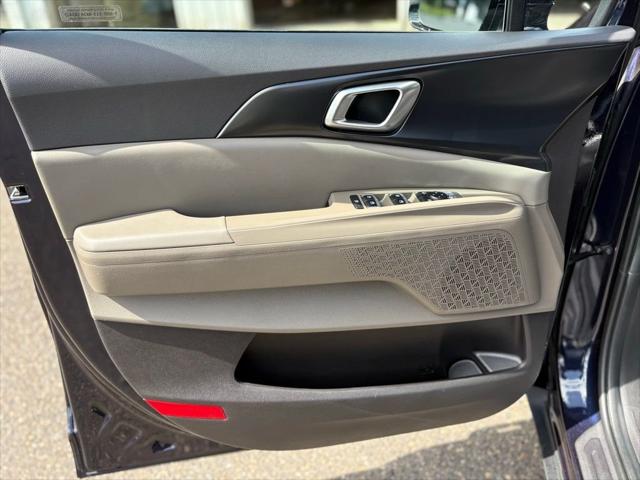 2025 Kia Carnival MPV LXS
