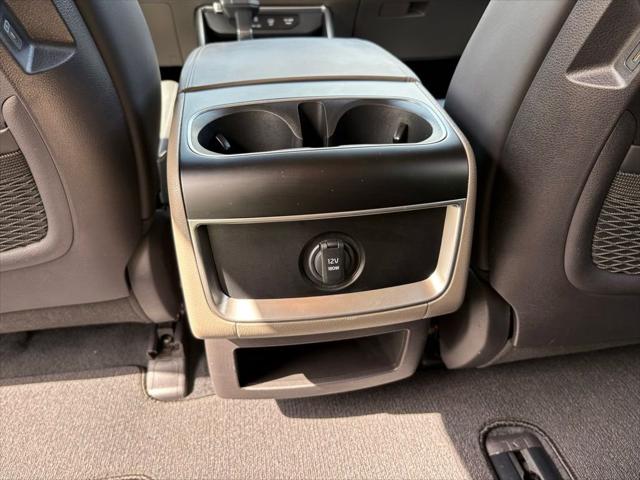 2025 Kia Carnival MPV LXS