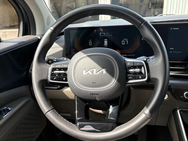 2025 Kia Carnival MPV LXS