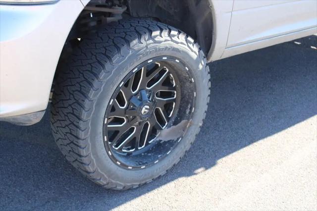 2017 Ram 1500 Express Crew Cab 4x4 5'7" Box