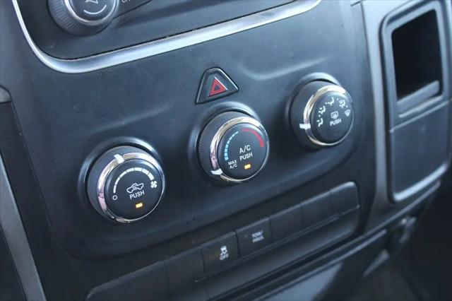 2017 Ram 1500 Express Crew Cab 4x4 5'7" Box