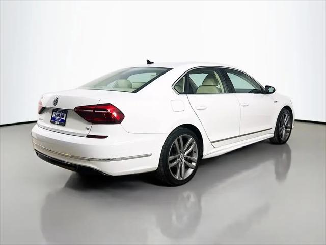 2017 Volkswagen Passat 1.8T R-Line