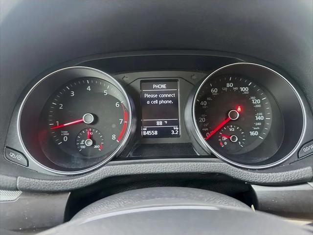 2017 Volkswagen Passat 1.8T R-Line