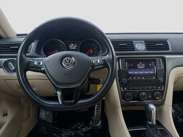 2017 Volkswagen Passat 1.8T R-Line