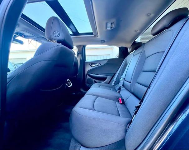 2022 Chevrolet Malibu FWD LT