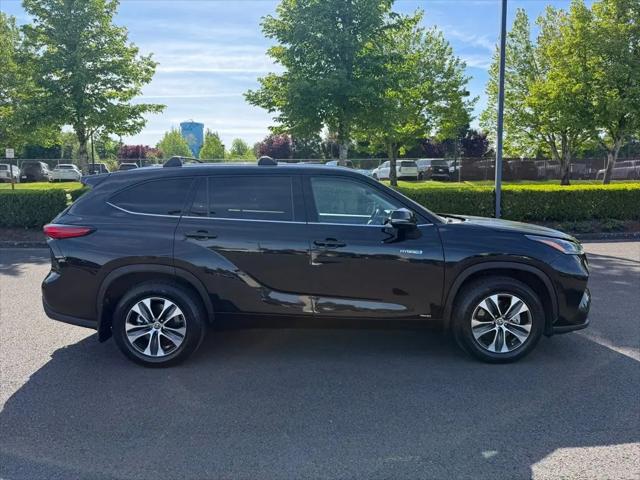 2021 Toyota Highlander Hybrid XLE