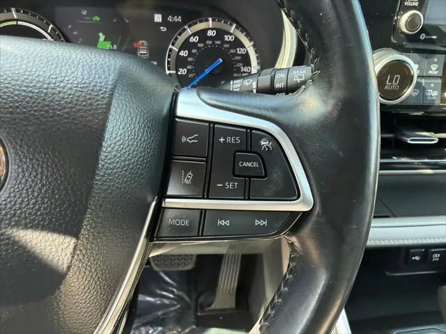 2021 Toyota Highlander Hybrid XLE