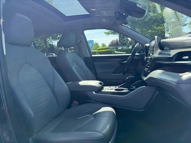 2021 Toyota Highlander Hybrid XLE