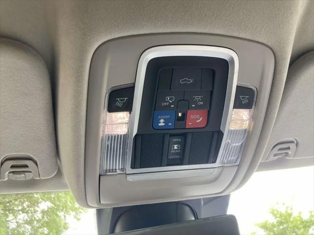 2022 Ram 1500 Limited Crew Cab 4x2 5'7" Box