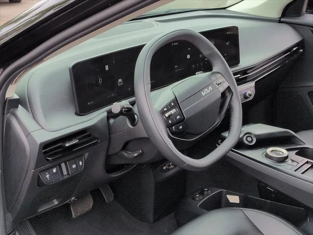 2025 Kia EV6 Light Long Range RWD