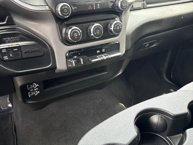 2024 Ram 3500 Big Horn Crew Cab 4x4 8' Box