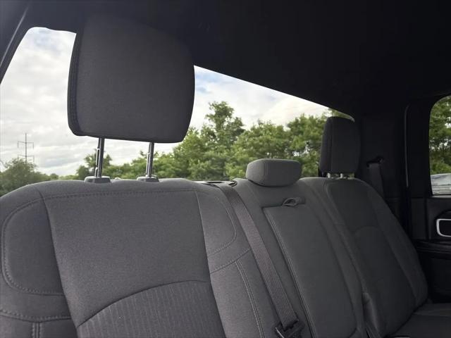 2024 Ram 3500 Big Horn Crew Cab 4x4 8' Box