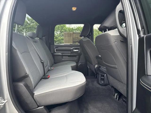 2024 Ram 3500 Big Horn Crew Cab 4x4 8' Box