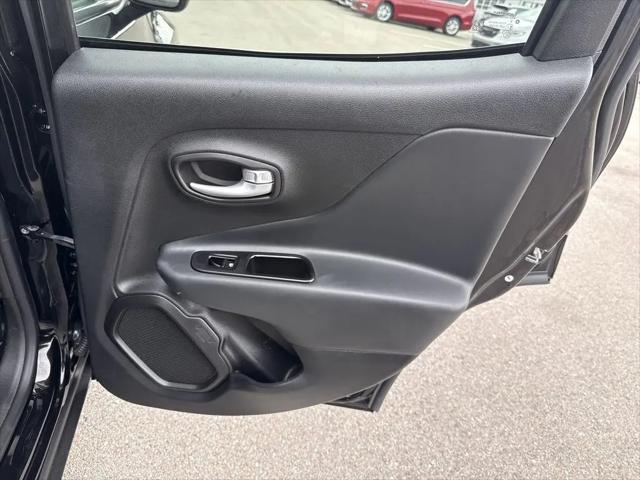 2023 Jeep Renegade Latitude 4x4