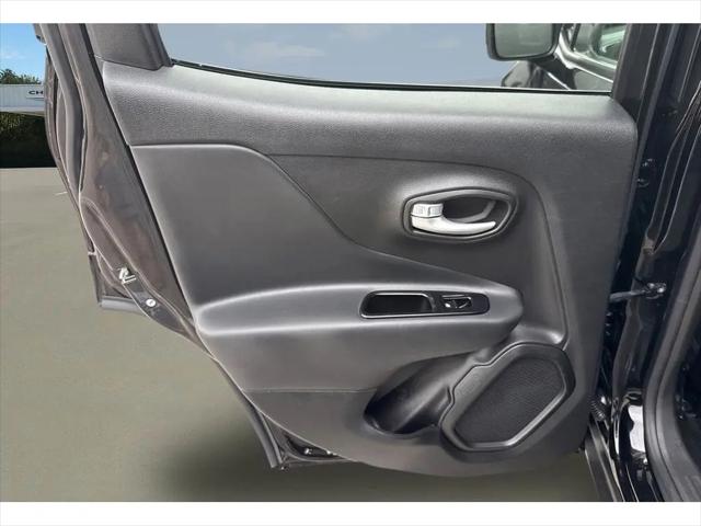 2023 Jeep Renegade Latitude 4x4