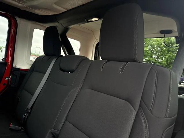 2020 Jeep Wrangler Sahara 4x4