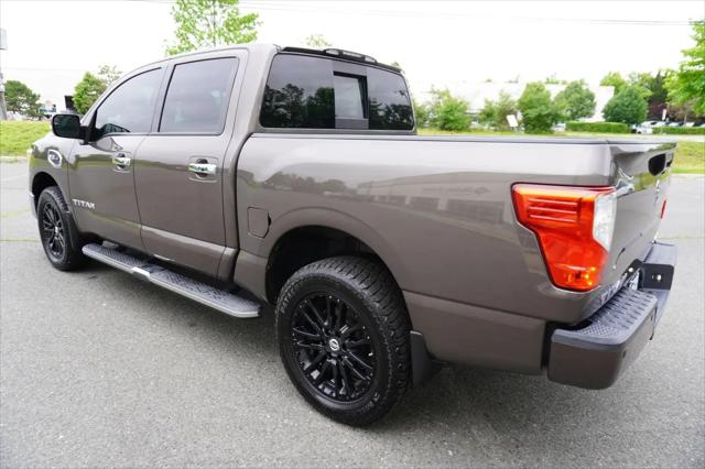 2017 Nissan Titan SL