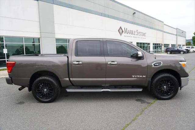 2017 Nissan Titan SL