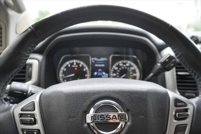 2017 Nissan Titan SL