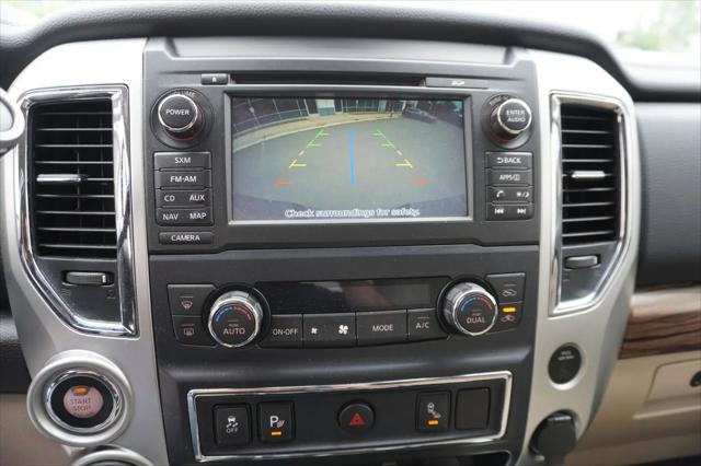 2017 Nissan Titan SL