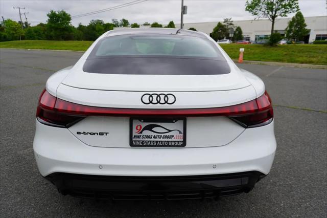 2022 Audi e-tron GT Premium Plus quattro