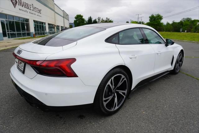2022 Audi e-tron GT Premium Plus quattro