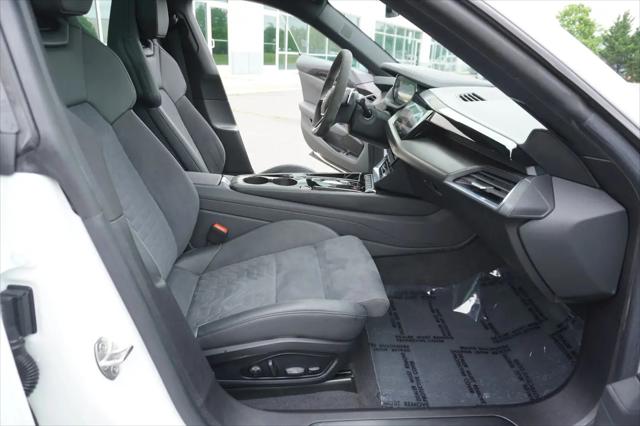 2022 Audi e-tron GT Premium Plus quattro