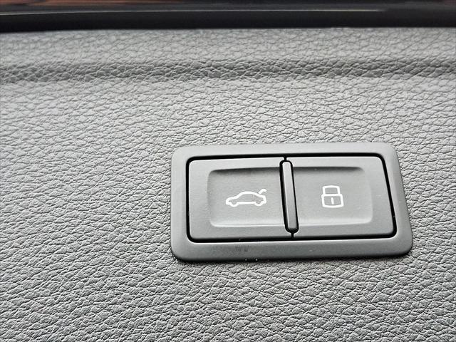2025 Audi SQ5 Premium Plus TFSI quattro Tiptronic
