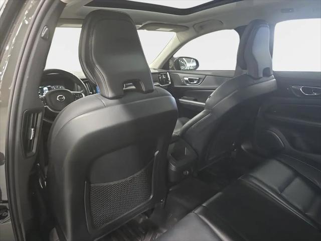 2020 Volvo S60 T6 Momentum