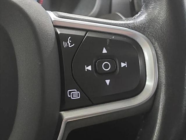 2020 Volvo S60 T6 Momentum