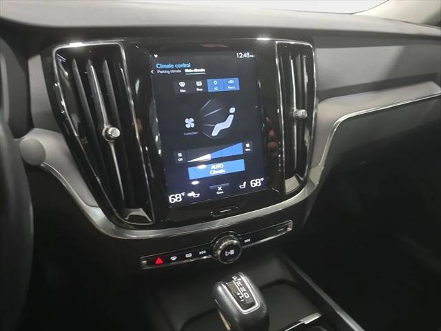 2020 Volvo S60 T6 Momentum