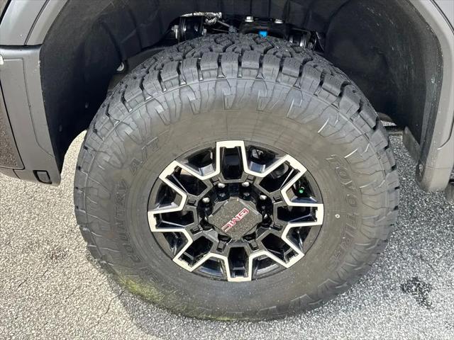2026 GMC Sierra 2500HD Crew Cab, Standard Bed, AT4X, 4WD
