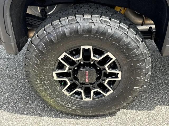 2026 GMC Sierra 2500HD Crew Cab, Standard Bed, AT4X, 4WD