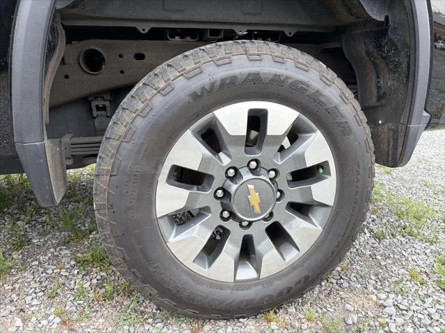 2025 Chevrolet Silverado 2500HD 4WD Crew Cab Standard Bed Custom