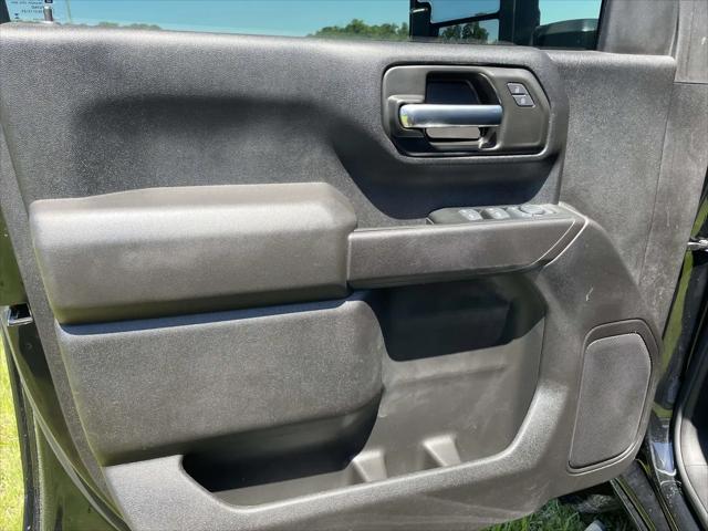 2025 Chevrolet Silverado 2500HD 4WD Crew Cab Standard Bed Custom