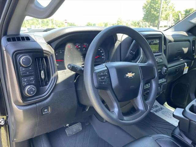2025 Chevrolet Silverado 2500HD 4WD Crew Cab Standard Bed Custom
