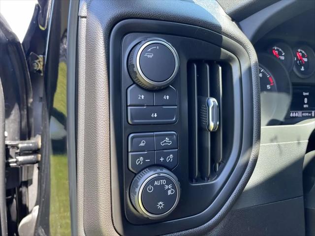 2025 Chevrolet Silverado 2500HD 4WD Crew Cab Standard Bed Custom