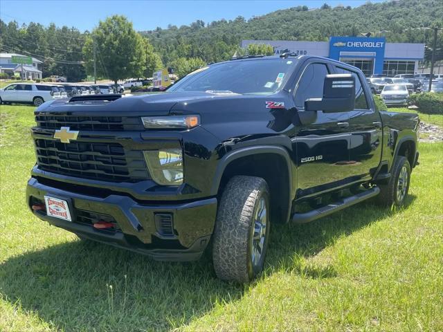 2025 Chevrolet Silverado 2500HD 4WD Crew Cab Standard Bed Custom