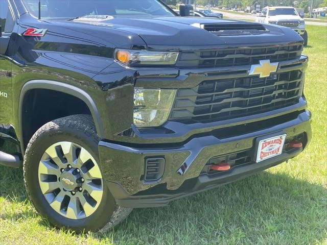 2025 Chevrolet Silverado 2500HD 4WD Crew Cab Standard Bed Custom
