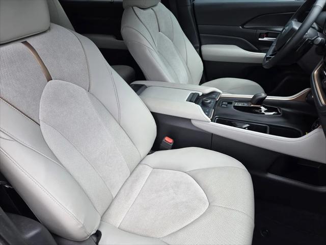2025 Toyota Grand Highlander Hybrid Limited MAX